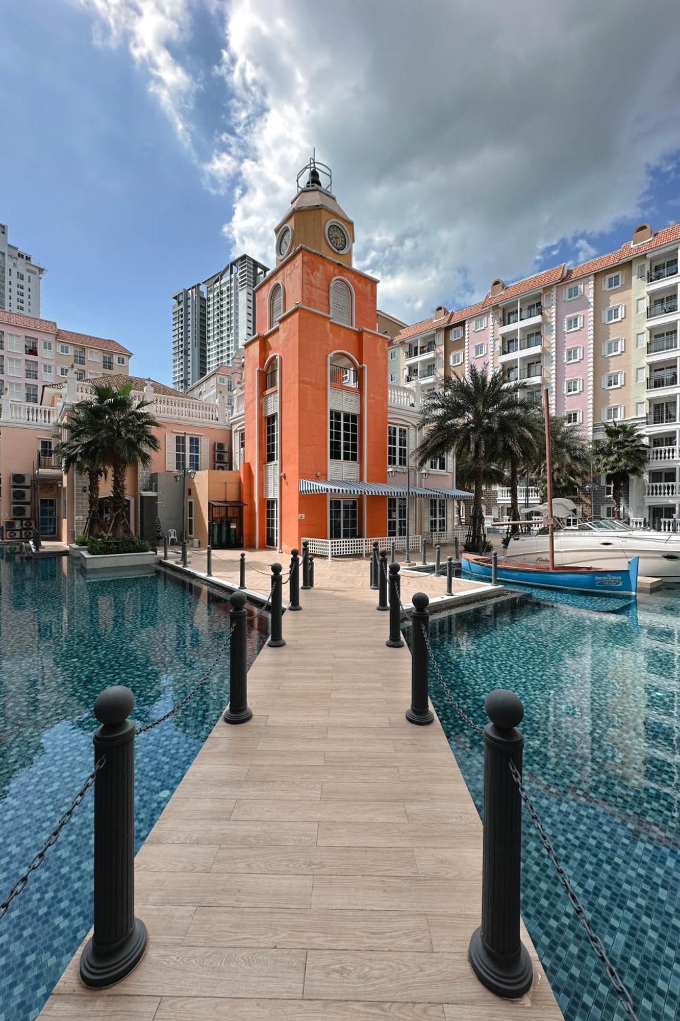 Seven Seas Cote D'Azur Jomtien Pattaya Amazing Pool Lägenhet Na Chom Thian Exteriör bild